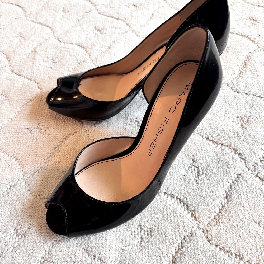 Black patent peep toe Marc Fisher heels (size 5)